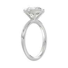 Load image into Gallery viewer, LADIES SOLITAIRE RING 3CT ROUND DIAMOND 14K WHITE GOLD (CENTER STONE ROUND DIAMOND 3CT )
