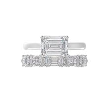 Load image into Gallery viewer, LADIES BRIDAL SET 3 1/2CT ROUND/EMERALD DIAMOND 14K WHITE GOLD (CENTER STONE EMERALD DIAMOND 2.00CT)
