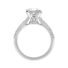 Load image into Gallery viewer, 14K WHITE GOLD 2 1/2CT ROUND/CUSHION DIAMOND LADIES RING (CENTER STONE CUSHION DIAMOND 2CT)
