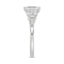 Load image into Gallery viewer, 14K WHITE GOLD 2 5/8CT EMERALD/PRINCESS DIAMOND LADIES RING (CENTER STONE EMERALD DIAMOND 1 1/2CT)
