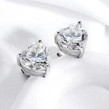 Load image into Gallery viewer, Moissanite 1CT 2CT 4CT Heart Cut Stud Earring for Women Luxury
