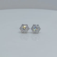 Load and play video in Gallery viewer, Moissanite 0.5CT Stud Earrings with zircon for Women  Jewelry
